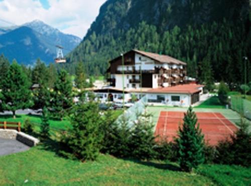 Parkhotel Fedora Campitello di Fassa Bagian luar foto